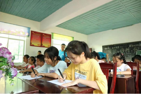 說明: http://news.hnie.edu.cn/__local/7/3D/B9/A62218A244C0610D97F026C482B_ABD2B669_924C6.png