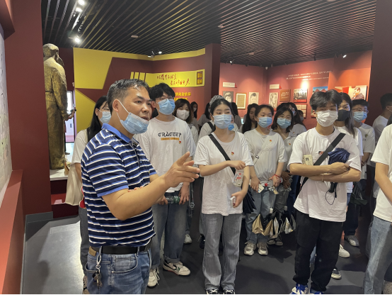 說明: http://news.hnie.edu.cn/__local/8/3E/88/A6DD8B30D718995AE4E7E767288_96F4965E_E18D0.png