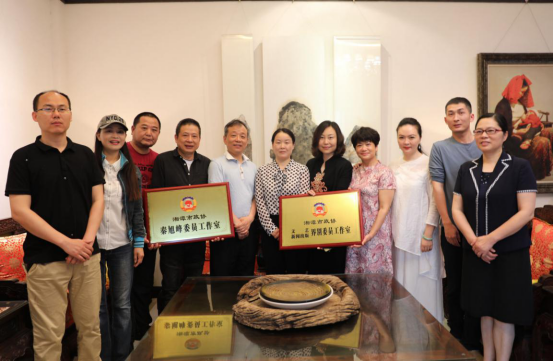 說明: http://news.hnie.edu.cn/__local/C/76/05/A87B596AF3F4BE5402982D93A2A_5C0DCB2D_C3BBE.png