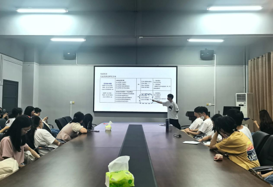 說明: http://news.hnie.edu.cn/__local/C/A2/F4/3C74BC51CD2B82A736172B58549_4010BA35_CC61D.png