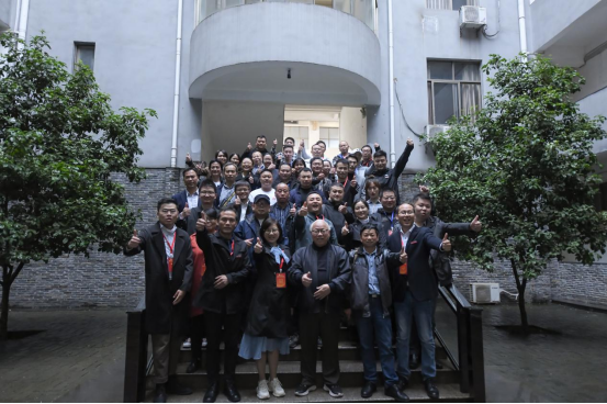 說明: http://news.hnie.edu.cn/__local/F/0D/E6/3C489E6ABA0BE6D0E0E1CFC0DBE_8609B5E8_C72A5.png